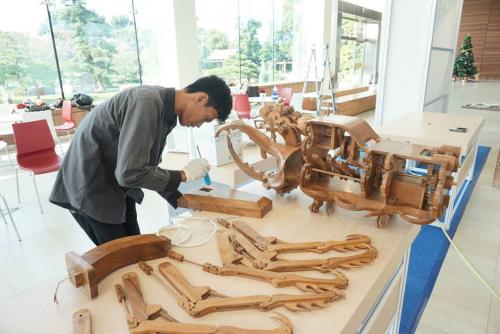 Dedy Shofianto, Manfaatkan Kayu Jati Sebagai Media Seni Kriya Kinetik